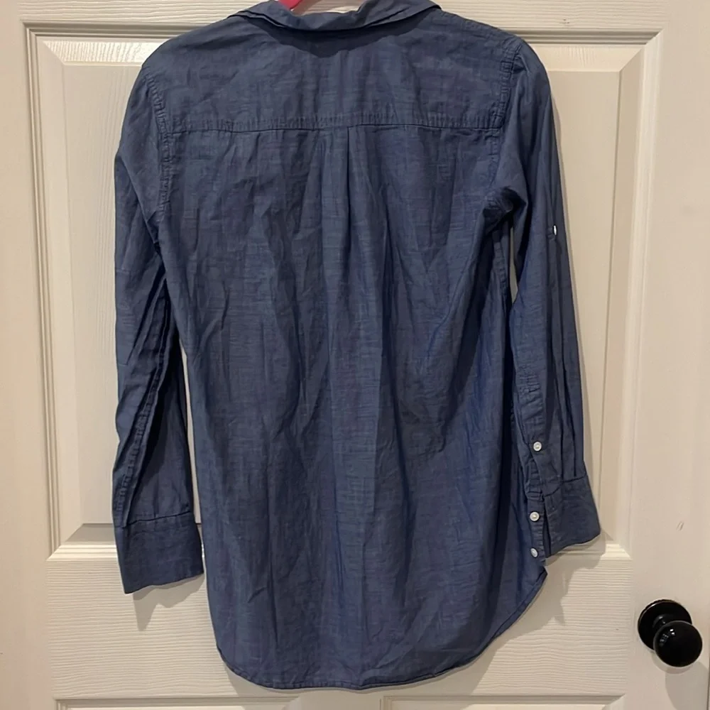 J Crew denim button down, XS 🔵